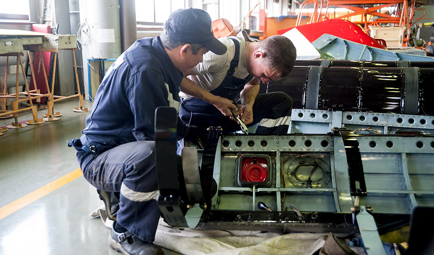 Aircraft Mechanic Training Aviation Schools Online