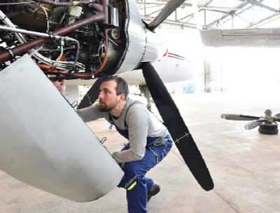 Attend a Federal Aviation Administration Approved Aircraft Mechanic Trade School in Lodi Many A&P mechanics today were trained in the military. As a military mechanic, you could be working on anything from large airliners and transports to jet fighters and attack helicopters. If you decide to go this route, upon your discharge from the military, you'll need to take the necessary FAA tests and have the proper documentation of your practical experience.